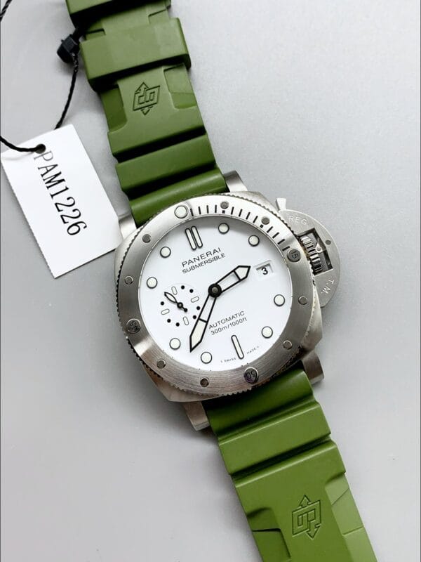 パネライ PAM001226 サブマーシブル クアランタクアトロ ビアンコ（1:1スーパークローン）