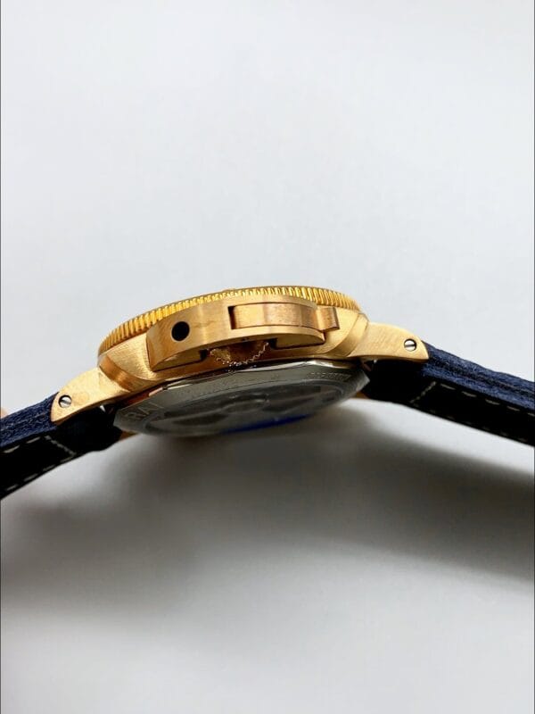 パネライ サブマーシブル PAM01074 ブルーアビッソ エディション ブルーダイヤル 42MM（1:1スーパークローン）