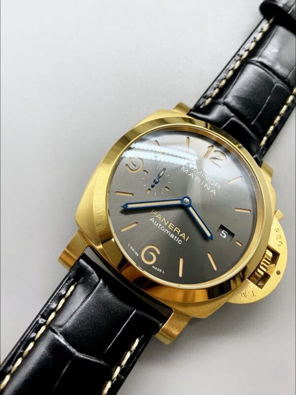 パネライ ルミノール マリーナ PAM1115 44mm イエローゴールド（1:1スーパークローン）