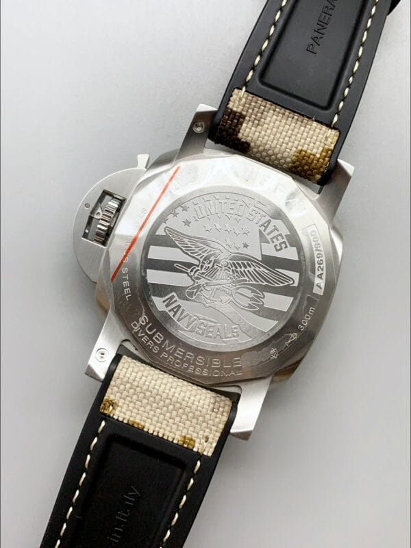 パネライ スーパークローン サブマーシブル PAM1518 ネイビーシールズエディション（1:1スーパークローン）