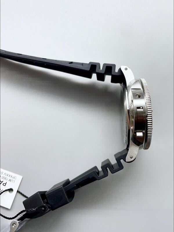 パネライ ルミノール サブマーシブル PAM0683 チタン（1:1スーパークローン）