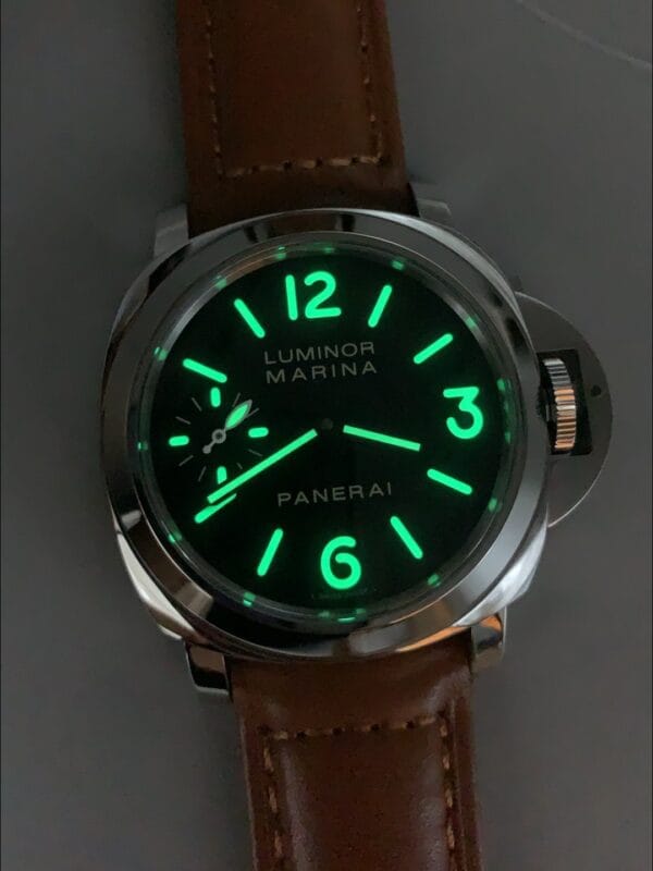 パネライ ルミノール PAM111 – スーパールミ夜光サンドイッチダイヤルマーカー（1:1スーパークローン）