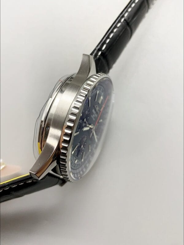 ブライトリング ナビタイマー B01 クロノグラフ 43 グリーンダイヤル – 904Lスチールケース（1:1スーパークローン）