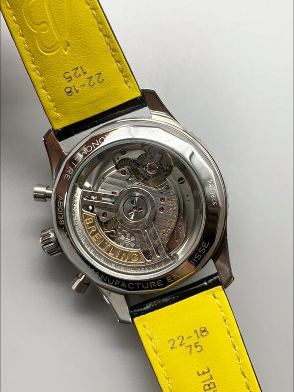 ブライトリング ナビタイマー B01 クロノグラフ 43 グリーンダイヤル – 904Lスチールケース（1:1スーパークローン）