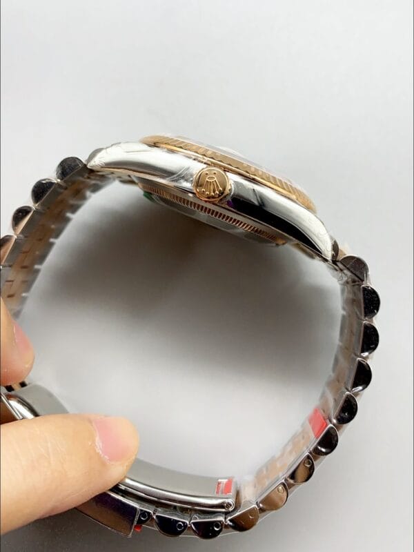 ロレックス デイトジャスト 41MM ツートーン ローズゴールドプレート フルーテッドダイヤル ウォッチ（1:1スーパークローン）