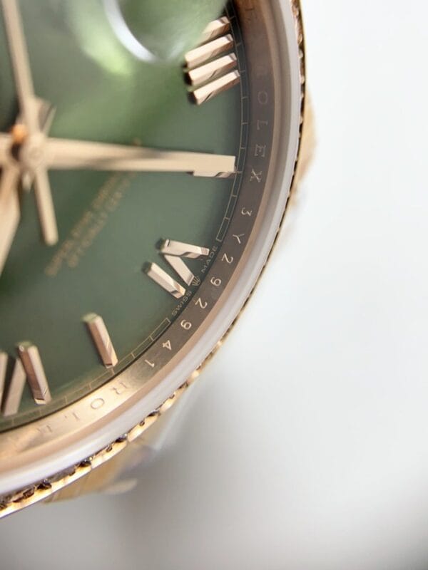ロレックス デイデイト プレジデンシャル 18Kローズゴールド 40MM – オリーブグリーンダイヤル（1:1スーパークローン）