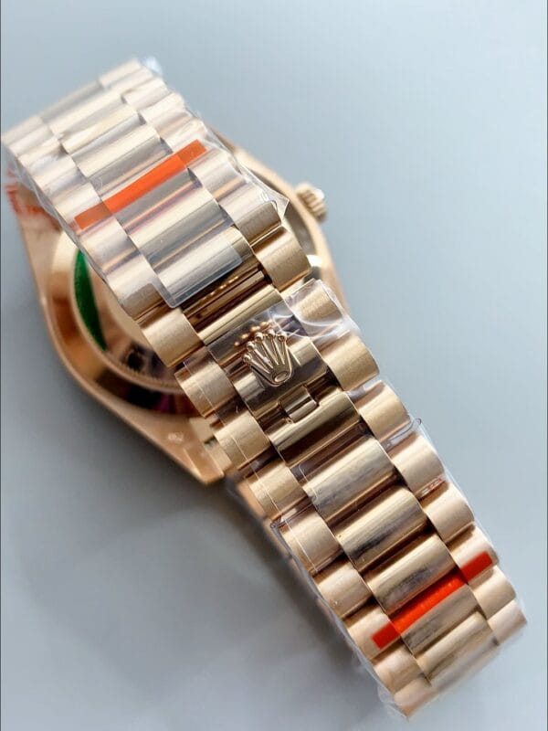 ロレックス デイデイト プレジデンシャル 18Kローズゴールド 40MM – オリーブグリーンダイヤル（1:1スーパークローン）