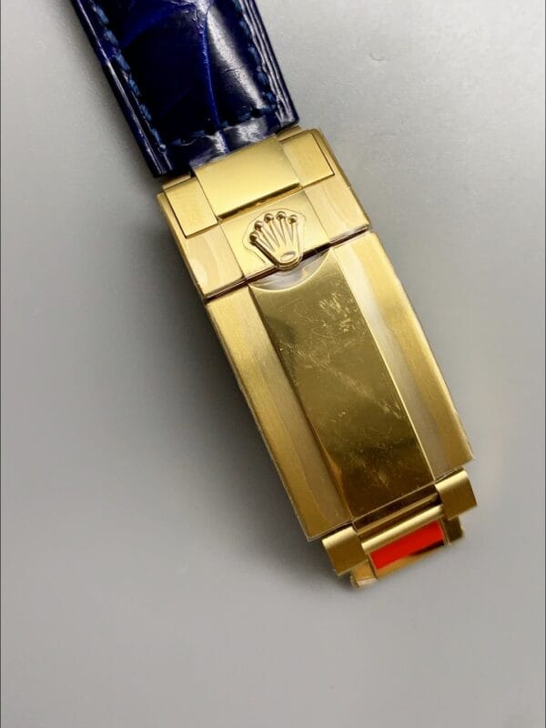 ロレックス デイトナ ブルーダイヤル ダイヤモンドベゼル ゴールドケース ブルーレザーストラップ クロノグラフ 1:1スーパークローン