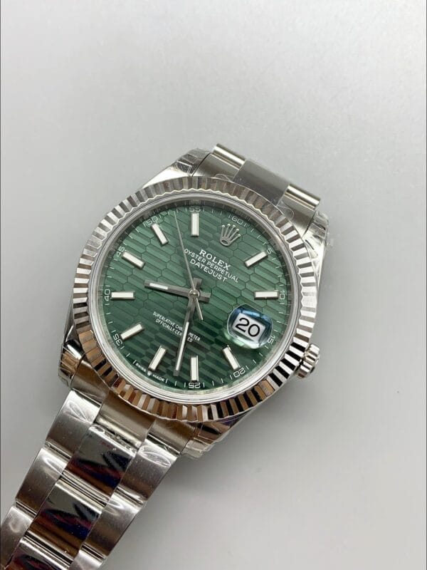 ロレックス デイトジャスト Cal.3235ムーブメント 904Lスチール 41MM – グリーンフルーテッドモチーフダイヤル（1:1スーパークローン）