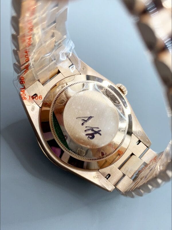 ロレックス デイデイト プレジデンシャル 18Kローズゴールド 40MM – オリーブグリーンダイヤル（1:1スーパークローン）