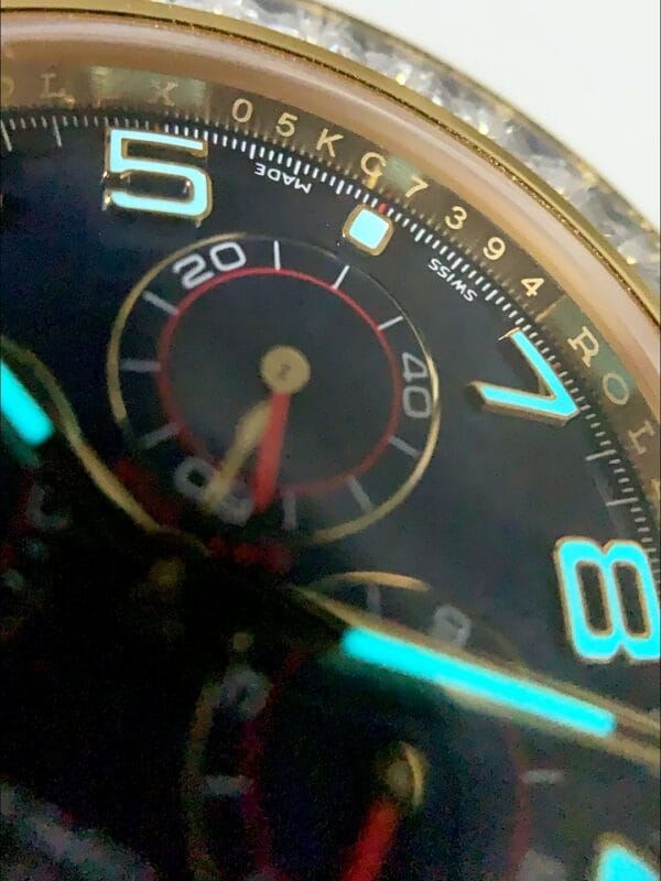 ロレックス デイトナ ブルーダイヤル ダイヤモンドベゼル ゴールドケース ブルーレザーストラップ クロノグラフ 1:1スーパークローン