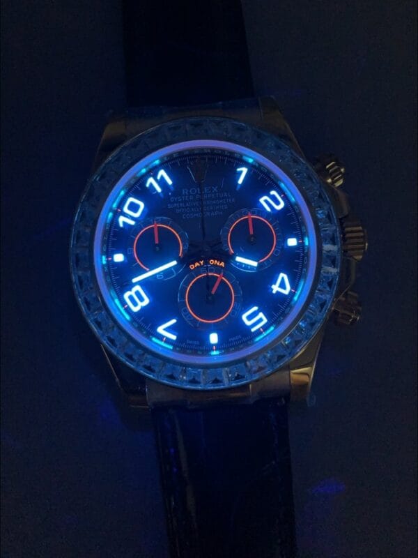 ロレックス デイトナ ブルーダイヤル ダイヤモンドベゼル ゴールドケース ブルーレザーストラップ クロノグラフ 1:1スーパークローン