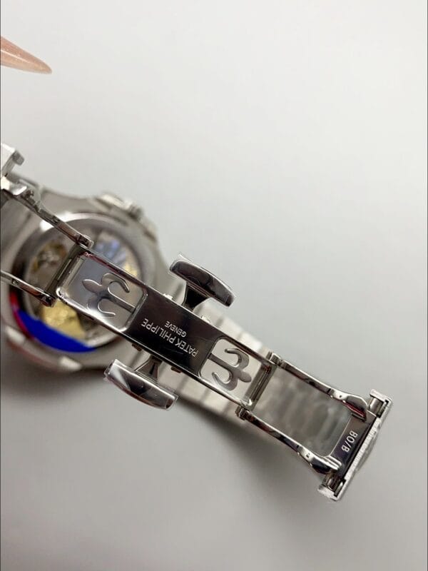 パテックフィリップ ノーチラス 5712/1A ブルーダイヤル（1:1スーパークローン）