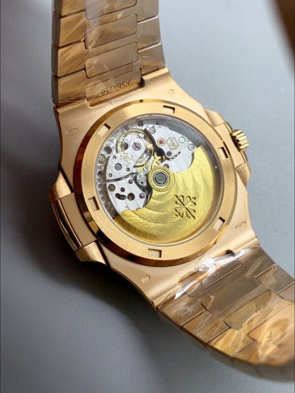 パテック フィリップ ノーチラス5711 ローズゴールドダイヤル ローズゴールド（1:1スーパークローン）