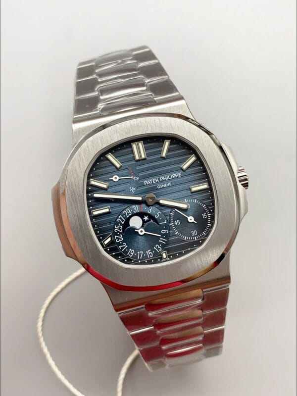 パテックフィリップ ノーチラス 5712/1A ブルーダイヤル（1:1スーパークローン）