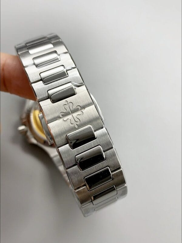 パテックフィリップ ノーチラス 7118 35MM ステンレススチール ホワイトダイヤル（1:1スーパークローン）
