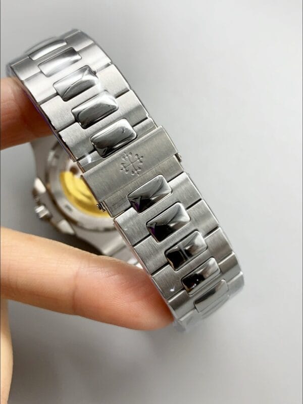 パテックフィリップ ノーチラス ステンレススチール グレーブルーダイヤル 1:1スーパークローン