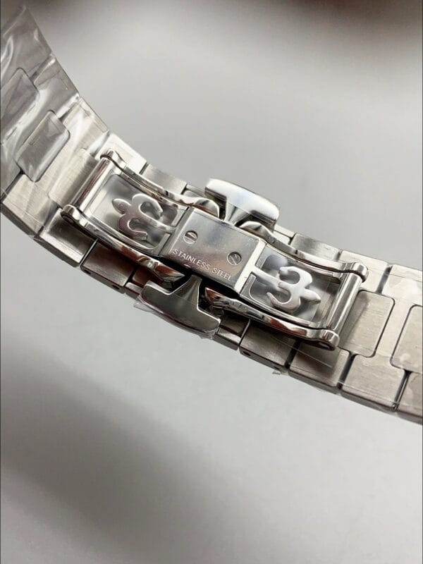 パテックフィリップ ノーチラス 5712/1A ブルーダイヤル（1:1スーパークローン）