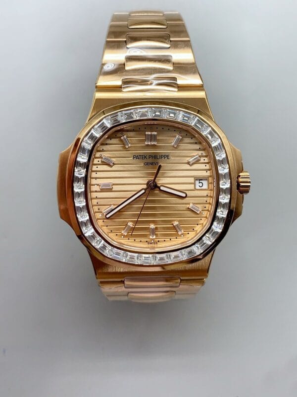 パテック フィリップ ノーチラス5711 ローズゴールドダイヤル ローズゴールド（1:1スーパークローン）