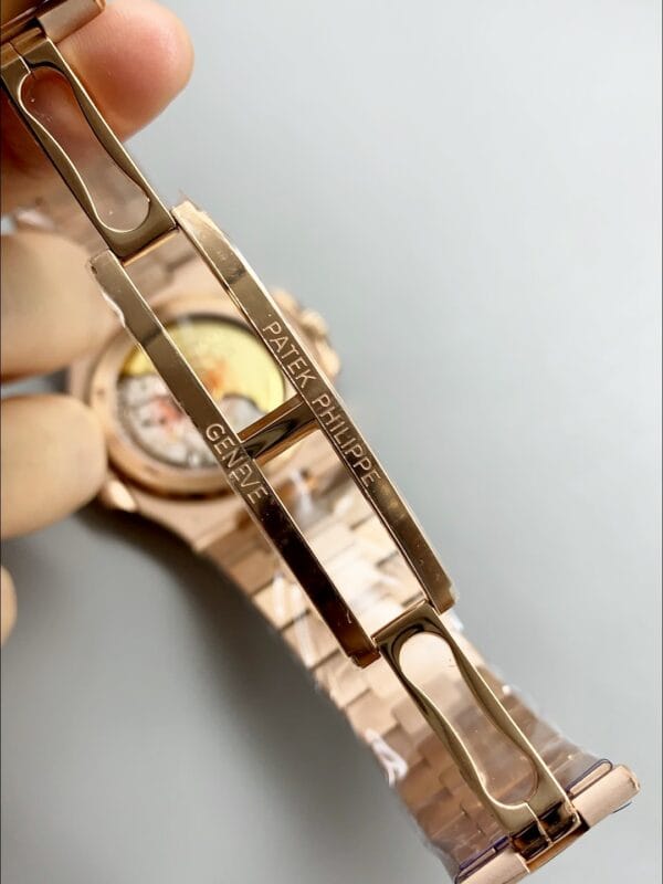 パテックフィリップ ノーチラス 5711/1R-001 ローズゴールド ブラウンダイヤル（1:1スーパークローン）