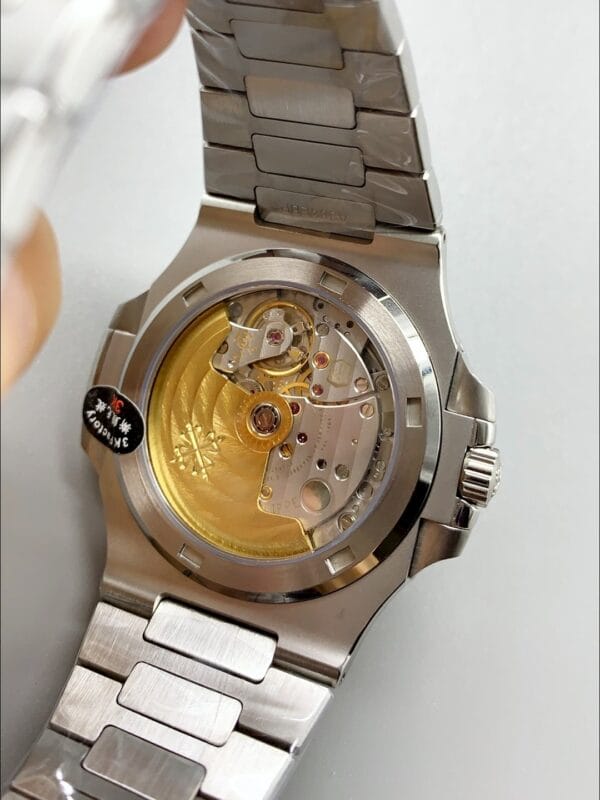 パテック フィリップ ノーチラス ブラックストライプダイヤル ダイヤモンドベゼル ステンレススチールブレスレット デイト 1:1スーパークローン