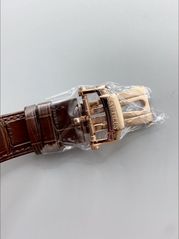 パテックフィリップ ノーチラス 5712/R グレーダイヤル レザーストラップ（1:1スーパークローン）