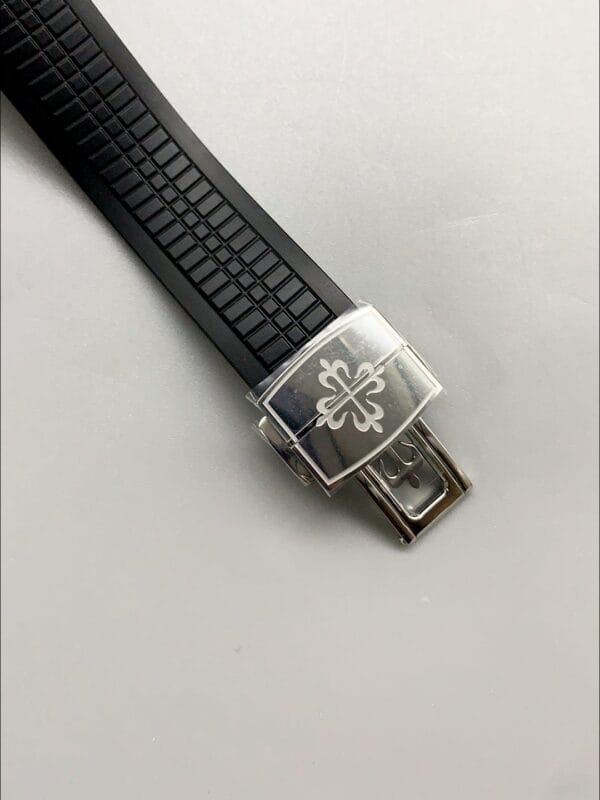 パテックフィリップ アクアノート ブラックダイヤル ダイヤモンドベゼル ラバーストラップ 1:1スーパークローン