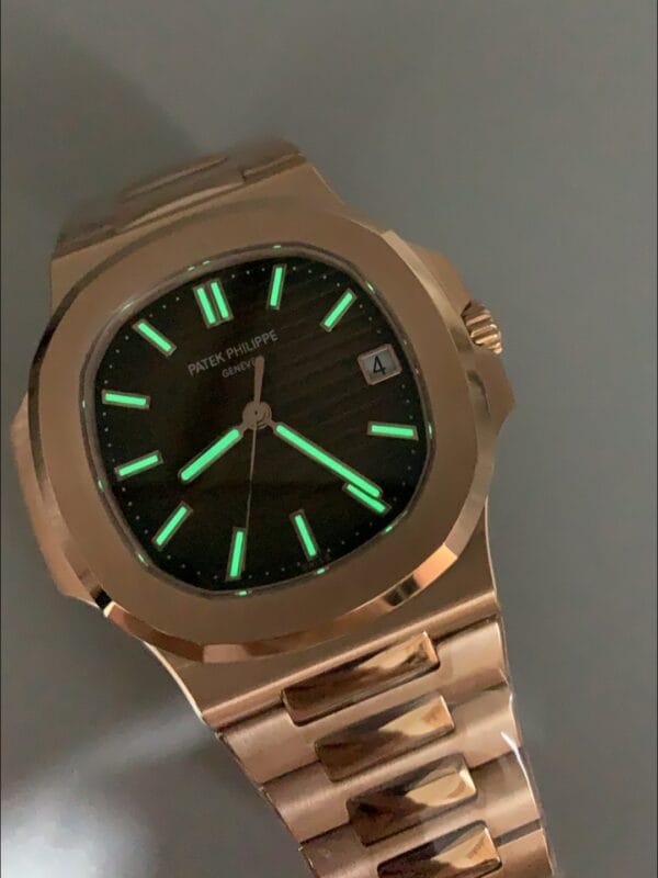 パテックフィリップ ノーチラス 5711/1R-001 ローズゴールド ブラウンダイヤル（1:1スーパークローン）