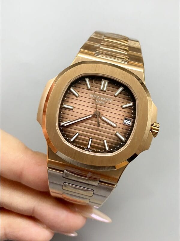 パテック フィリップ ノーチラス 5711/1R-001 ローズゴールド ブラウンダイヤル（1:1スーパークローン）