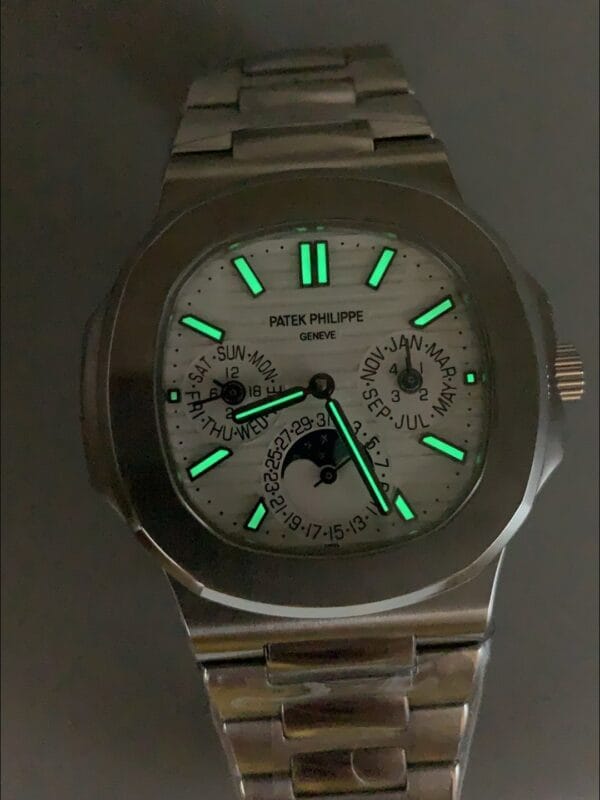 パテック フィリップ ノーチラス 5740 パーペチュアルカレンダー ステンレススチール ホワイトダイヤル（1:1スーパークローン）