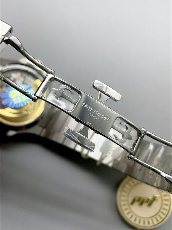 パテックフィリップ ノーチラス グレーストライプダイヤル ダイヤモンドベゼル ステンレススチールブレスレット 1:1スーパークローン