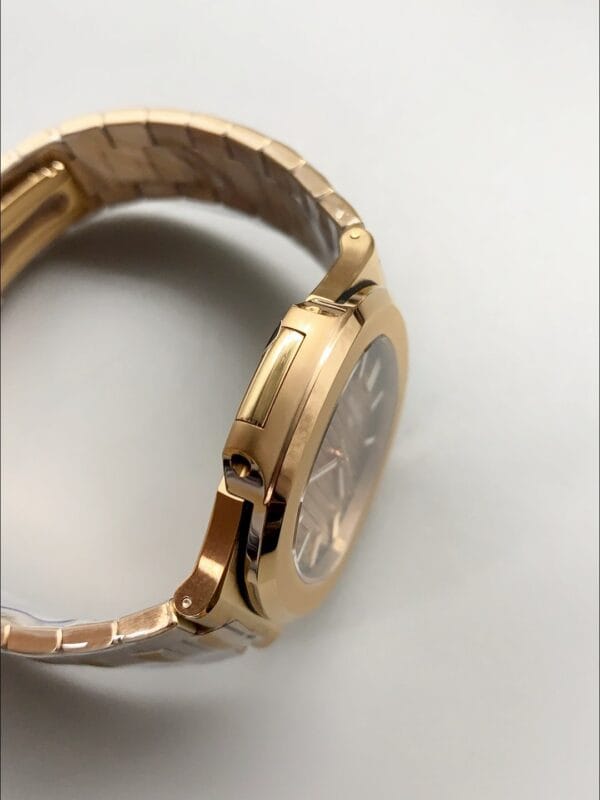 パテック フィリップ ノーチラス 5711/1R-001 ローズゴールド ブラウンダイヤル（1:1スーパークローン）