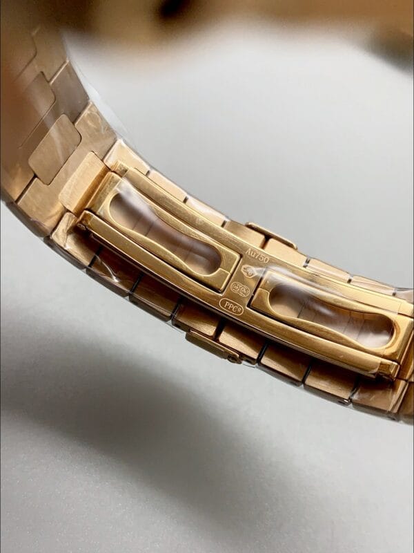 パテック フィリップ ノーチラス 5711/1R-001 ローズゴールド ブラウンダイヤル（1:1スーパークローン）