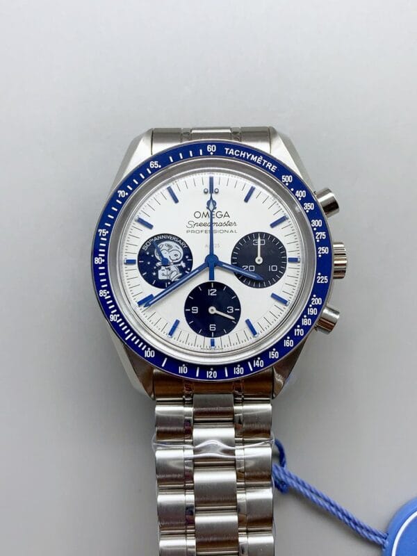 オメガ スヌーピー 150周年記念モデル