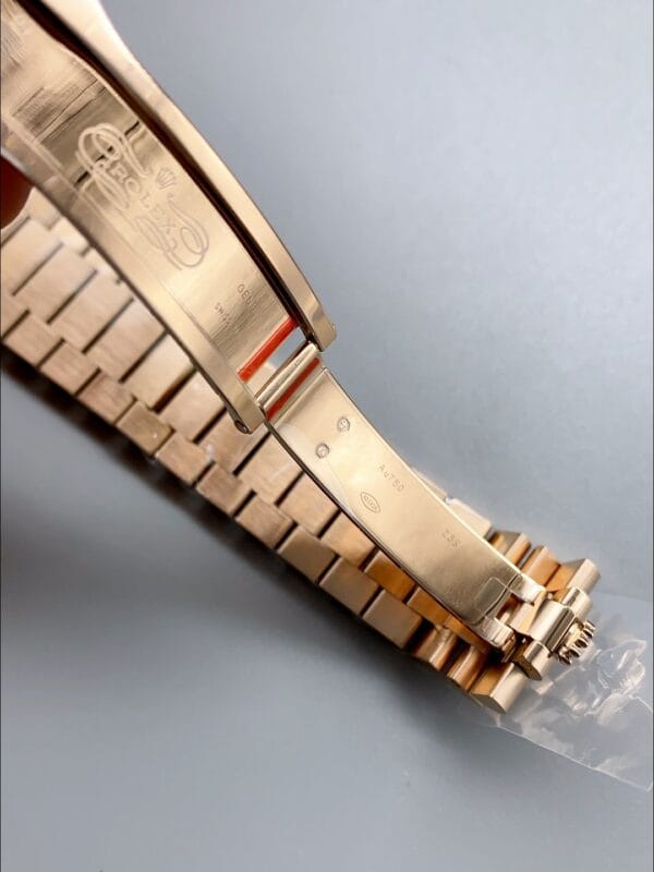 ロレックス デイデイト 40mm グリーンダイヤル ローズゴールドブレスレット（1:1スーパークローン）