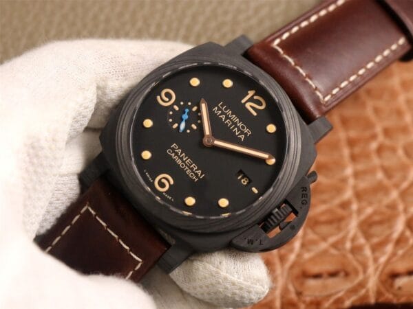 パネライ ルミノール マリーナ PAM661 カーボテック – 1:1 スーパークローン