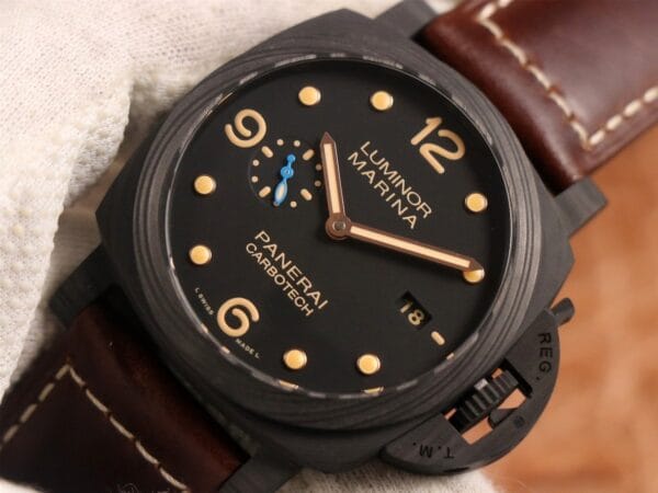 パネライ ルミノール マリーナ PAM661 カーボテック – 1:1 スーパークローン