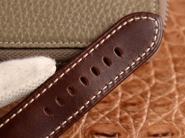 パネライ ルミノール マリーナ PAM661 カーボテック – 1:1 スーパークローン