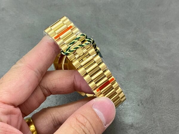 デイデイト ロレックス ウィークリージャーナル 18Kイエローゴールドメッキ カウンターウェイト付き