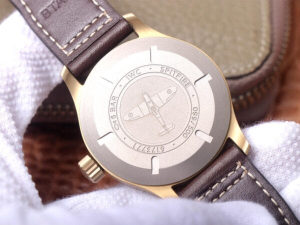 IWC スピットファイア パイロット UTC ワールド – 1:1スーパークローン