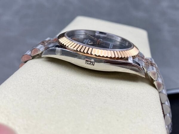 1:1スーパークローン ロレックス デイトジャスト 36mm & 41mm ウィンブルドンダイヤル：Ref. 126334