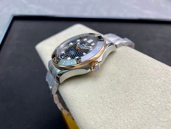 オメガ シーマスター ダイバー 300M 42mm ブラックダイヤル 1:1スーパークローン