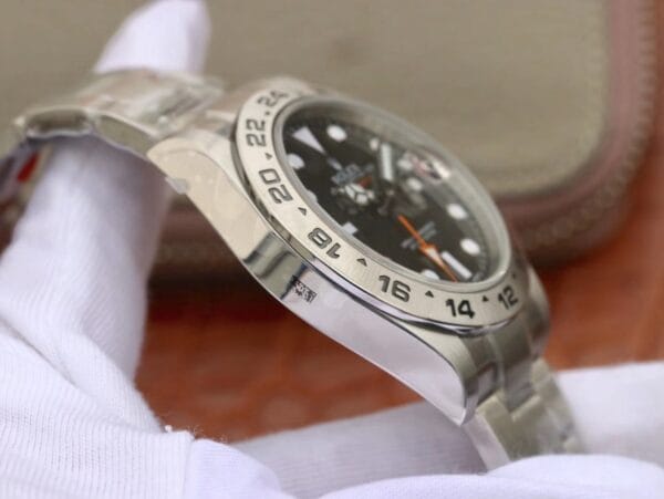 ロレックス エクスプローラーII – 42MM – 1:1スーパークローン
