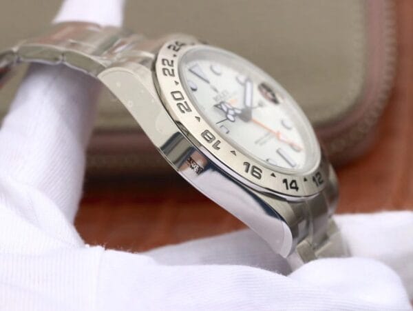 1:1スーパークローン ロレックス エクスプローラーII – 42MM