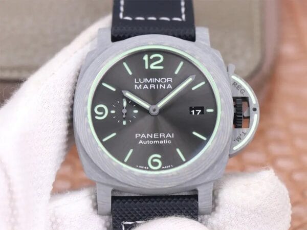パネライ ルミノール PAM 1118 1:1 スーパークローン