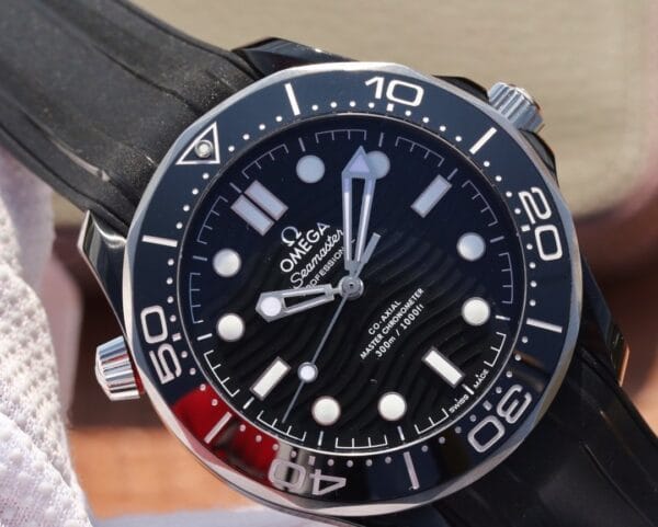 オメガ シーマスター 300M コーアクシャル マスタークロノメーター 1:1スーパークローン
