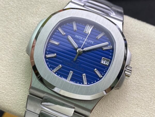 パテック フィリップ ノーチラス 40周年記念 プラチナエディション（Ref. 5711/1P）