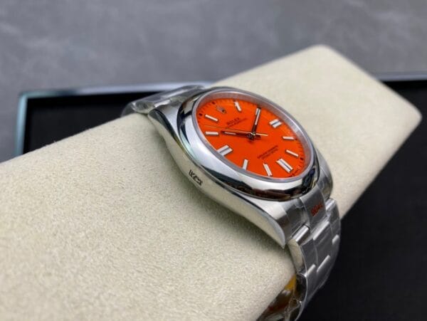 ロレックス オイスターパーペチュアル 41 リファレンス：124300