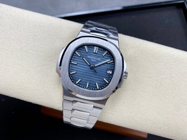 1:1スーパークローン パテック・フィリップ 5811G ノーチラス