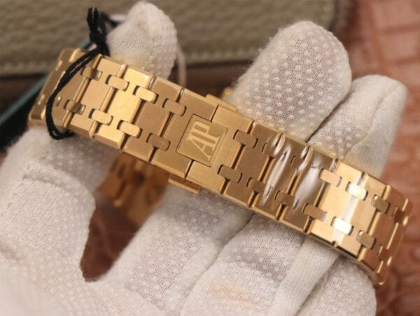 オーデマ ピゲ ロイヤルオーク クロノグラフ 18Kゴールド×904Lスチール – 1:1スーパークローン